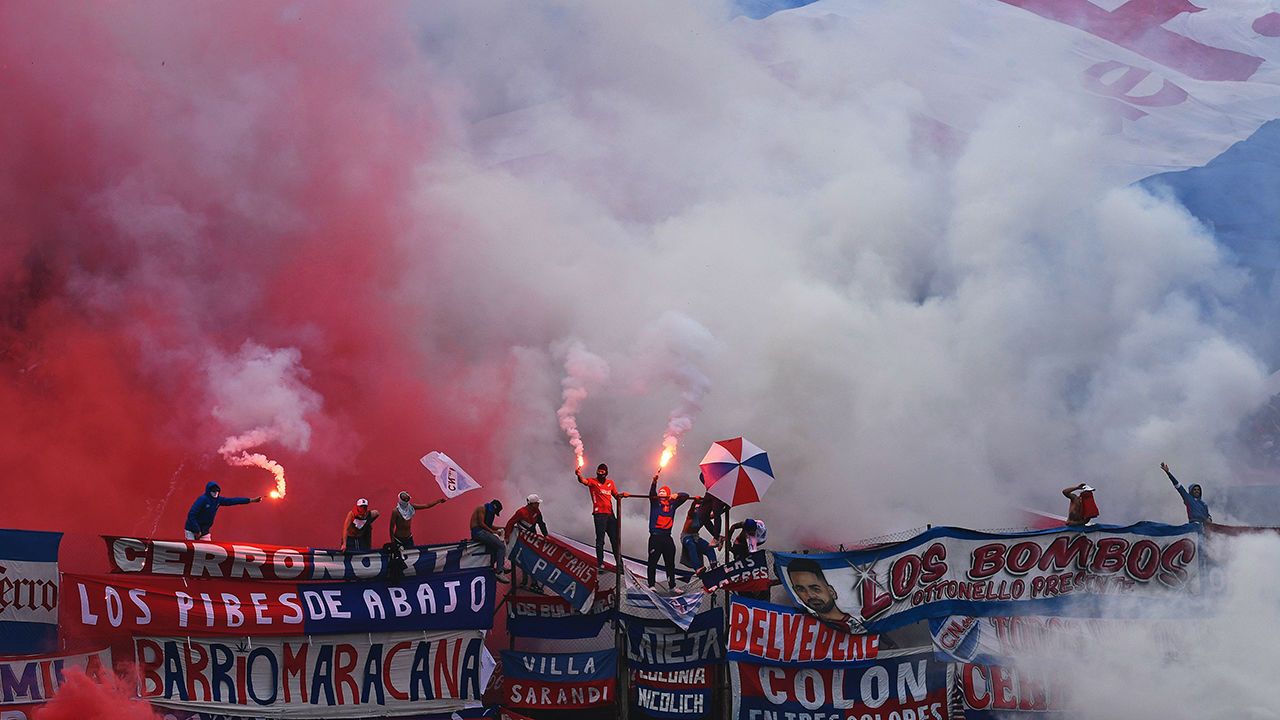 Fans of Nacional, during the Torneo Intermedio 2024 final match.